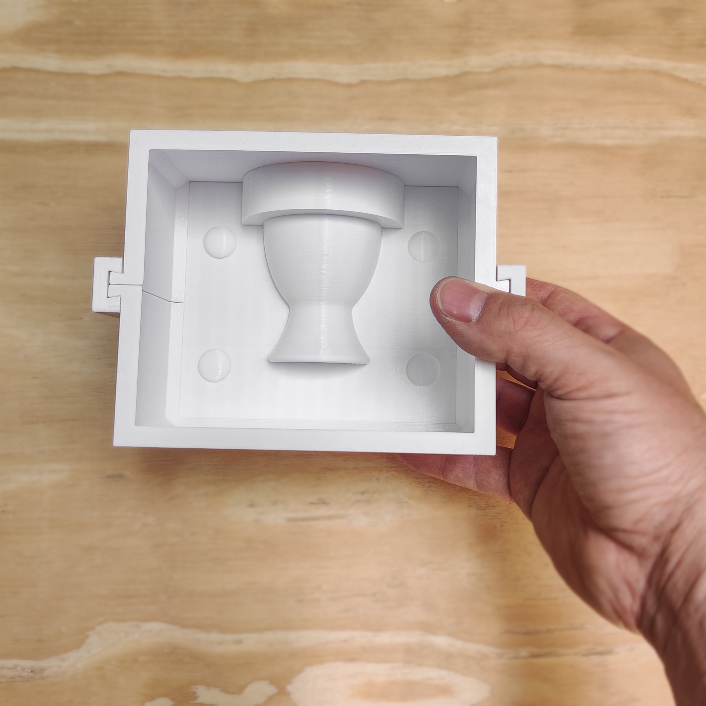 Matriz para Moldes de Yeso - 17 - Soporte para Huevo